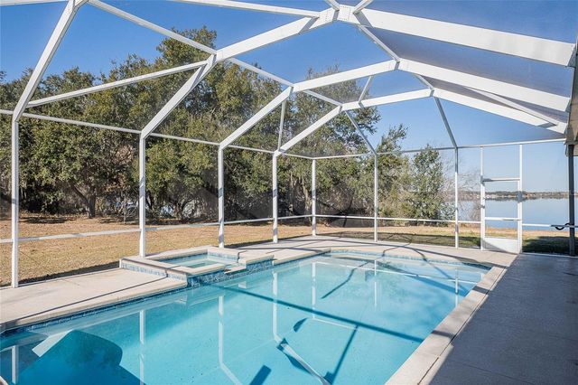 271 WHITE CLIFF BOULEVARD, Auburndale, FL 33823