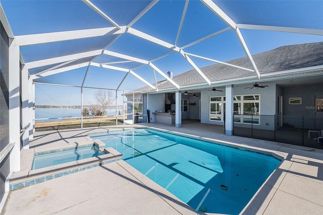 271 WHITE CLIFF BOULEVARD, Auburndale, FL 33823