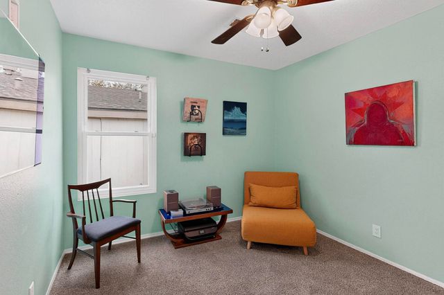 948 Charles Drive NE, Rio Rancho, NM 87144