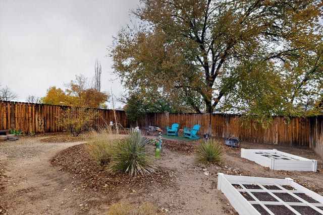 948 Charles Drive NE, Rio Rancho, NM 87144