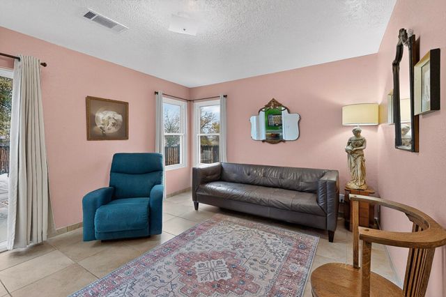 948 Charles Drive NE, Rio Rancho, NM 87144