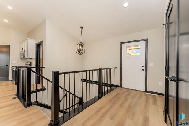 6629 E 49th St Street, Sioux Falls, SD 57110