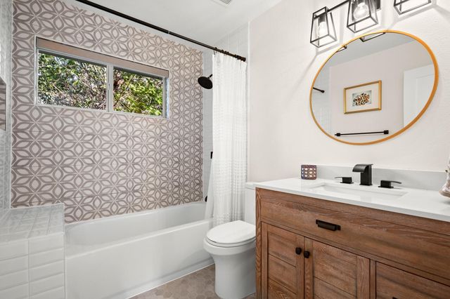 12802 Bivins CT, Austin, TX 78732