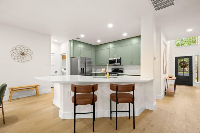 12802 Bivins CT, Austin, TX 78732