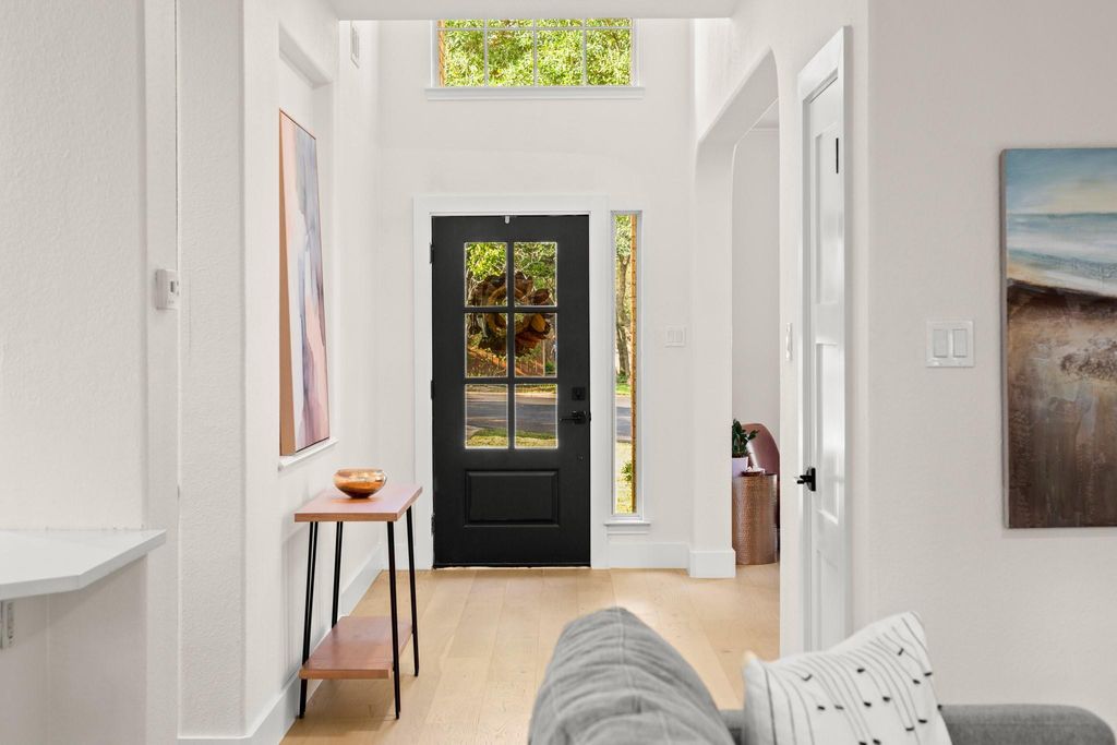 12802 Bivins CT, Austin, TX 78732