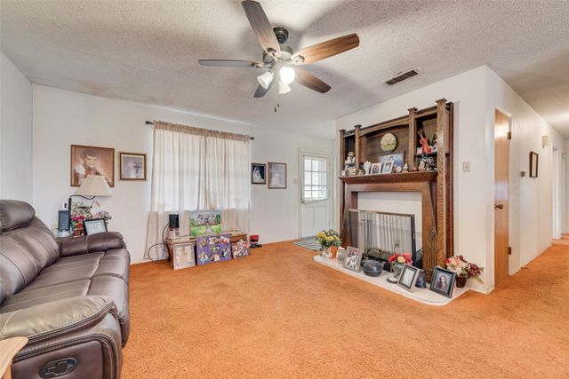 110 Hackberry Street, Lancaster, TX 75146