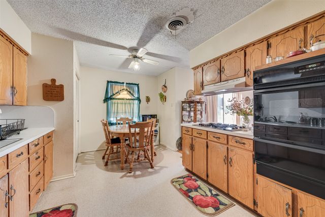 110 Hackberry Street, Lancaster, TX 75146