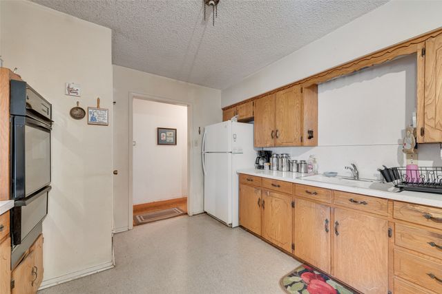 110 Hackberry Street, Lancaster, TX 75146