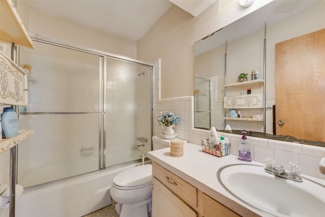 110 Hackberry Street, Lancaster, TX 75146