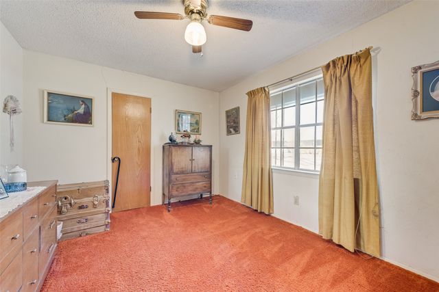 110 Hackberry Street, Lancaster, TX 75146