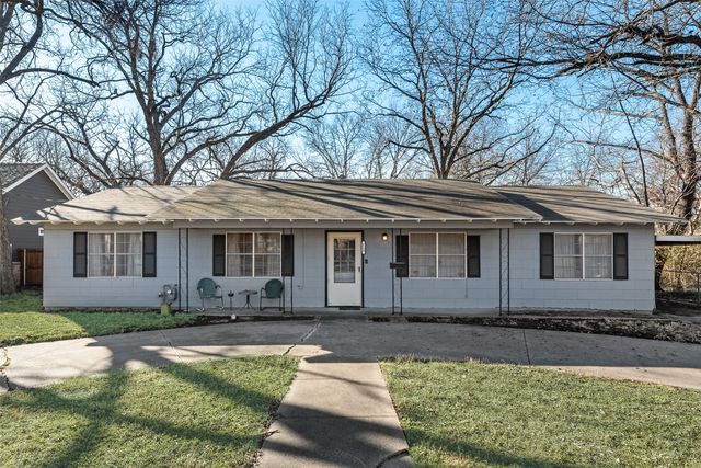 110 Hackberry Street, Lancaster, TX 75146