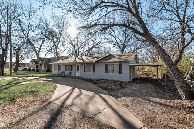 110 Hackberry Street, Lancaster, TX 75146