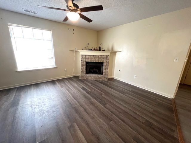 7909 LOWRANCE RD, Unincorporated, TN 38125