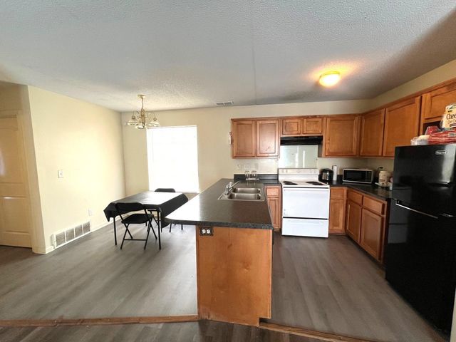 7909 LOWRANCE RD, Unincorporated, TN 38125