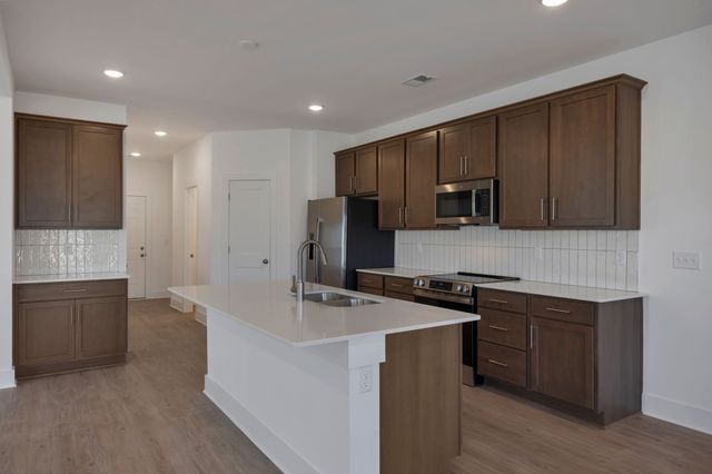 930 Watercourse Ct, Nashville, TN 37214