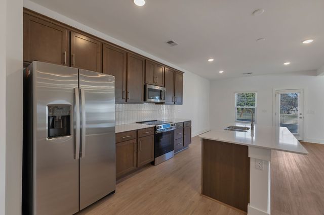 930 Watercourse Ct, Nashville, TN 37214