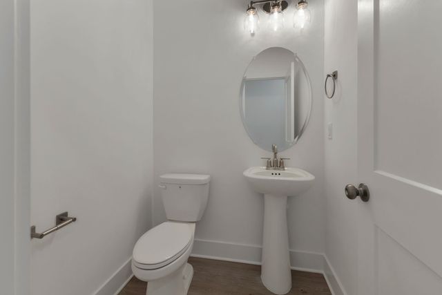 930 Watercourse Ct, Nashville, TN 37214