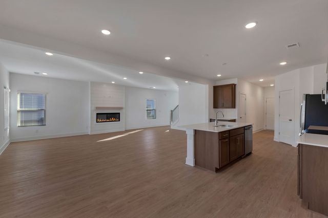 930 Watercourse Ct, Nashville, TN 37214