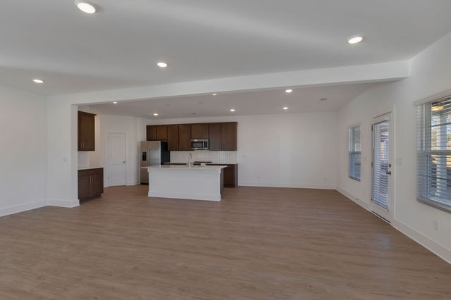 930 Watercourse Ct, Nashville, TN 37214