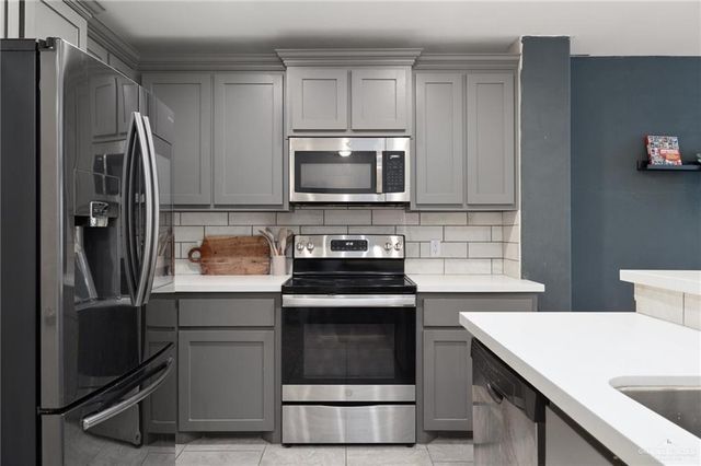 500 S Viento Dorado Street, Mission, TX 78572