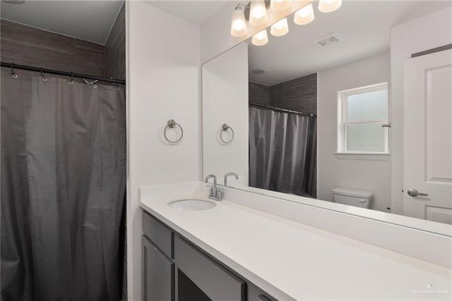 500 S Viento Dorado Street, Mission, TX 78572