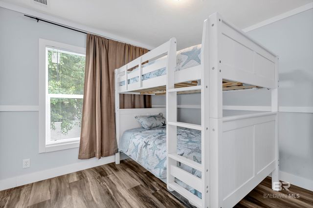 297 Buena Vista Circle, Lillian, AL 36549