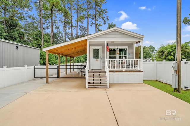 297 Buena Vista Circle, Lillian, AL 36549