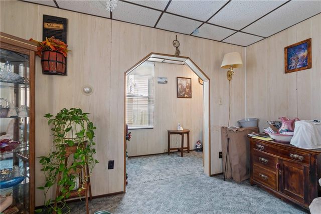 402 N 4th St, Youngwood, PA 15697