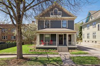 105 Milton Street S, Saint Paul, MN 55105