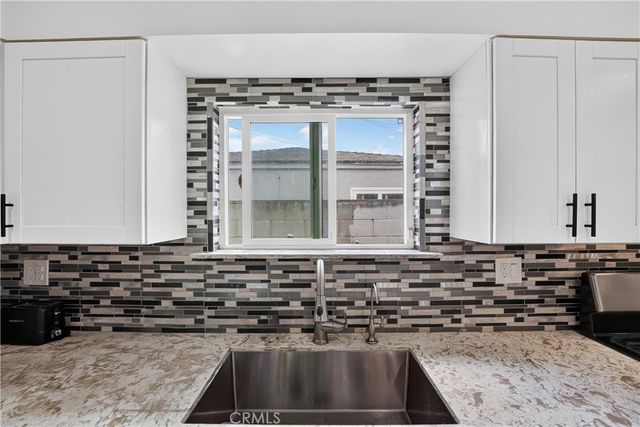 2166 Fashion, Long Beach, CA 90810