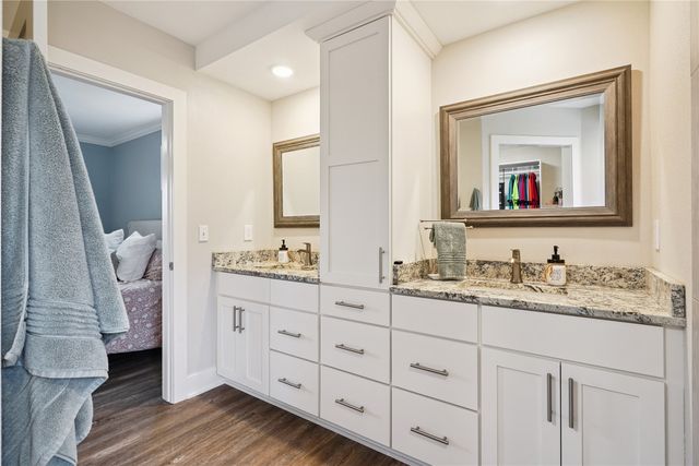 1042 58th Street, Des Moines, IA 50311