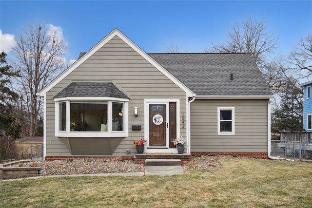 1042 58th Street, Des Moines, IA 50311