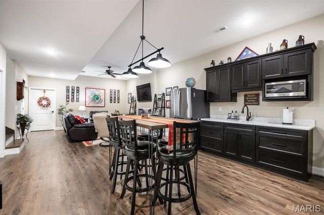 1395 Dove Hollow Circle, O'fallon, IL 62269