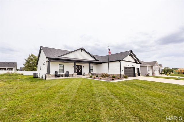 1395 Dove Hollow Circle, O'fallon, IL 62269
