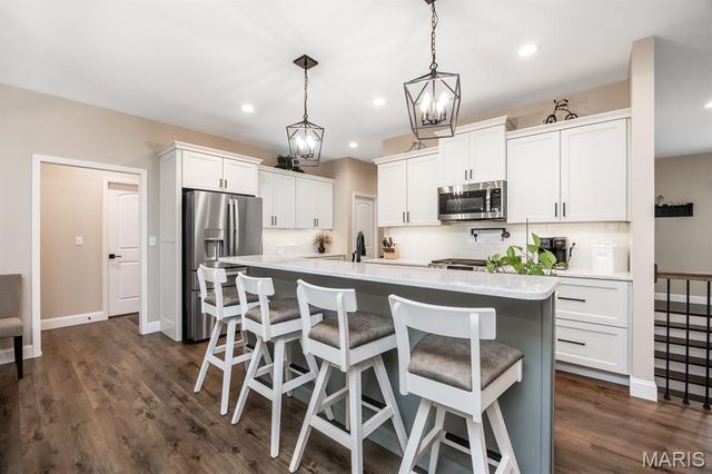 1395 Dove Hollow Circle, O'fallon, IL 62269