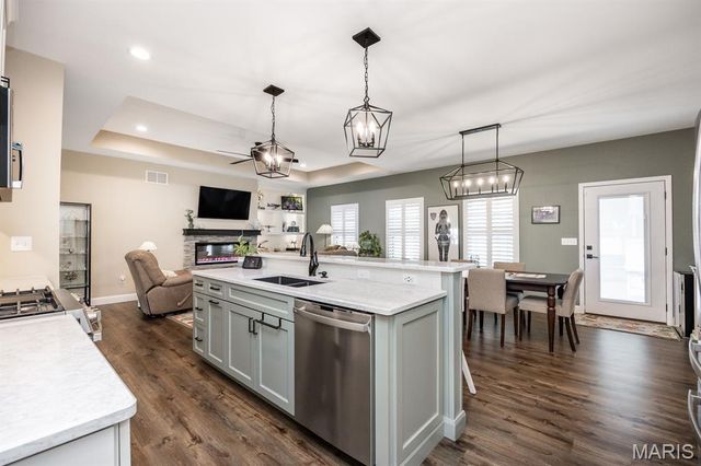 1395 Dove Hollow Circle, O'fallon, IL 62269