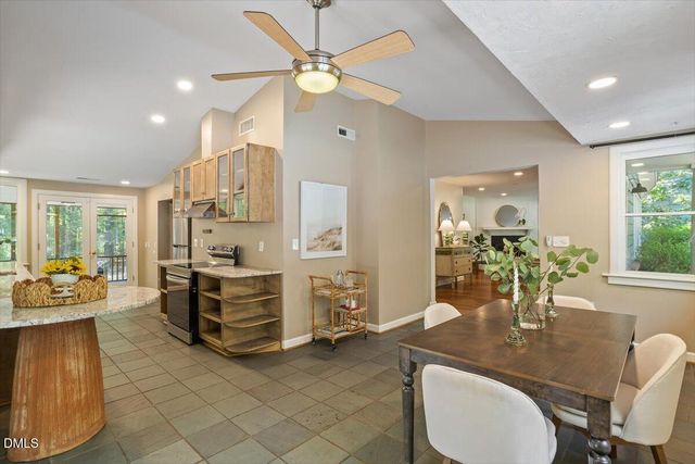 123 Windsor Circle, Chapel Hill, NC 27516