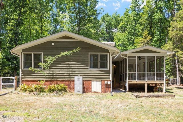 123 Windsor Circle, Chapel Hill, NC 27516