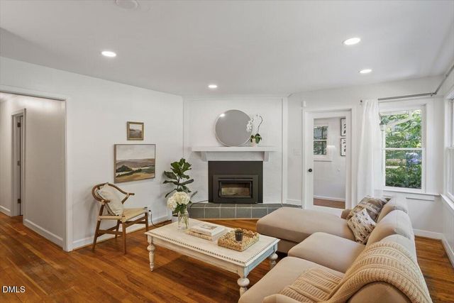 123 Windsor Circle, Chapel Hill, NC 27516