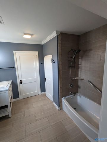 903 Spruce Street, Gadsden, AL 35901