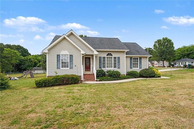 116 Moore Street, Graham, NC 27253