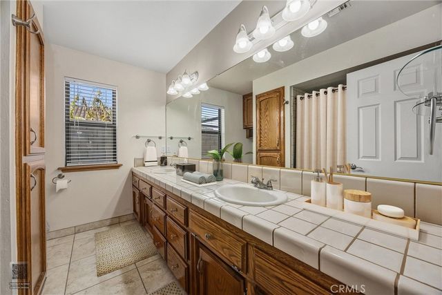 14825 Henderson Avenue, Bakersfield, CA 93314