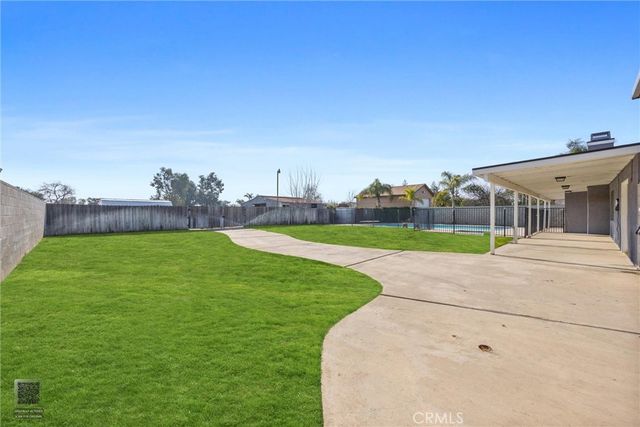 14825 Henderson Avenue, Bakersfield, CA 93314