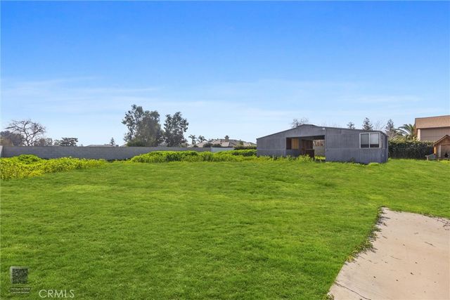 14825 Henderson Avenue, Bakersfield, CA 93314