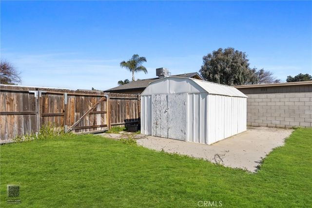 14825 Henderson Avenue, Bakersfield, CA 93314