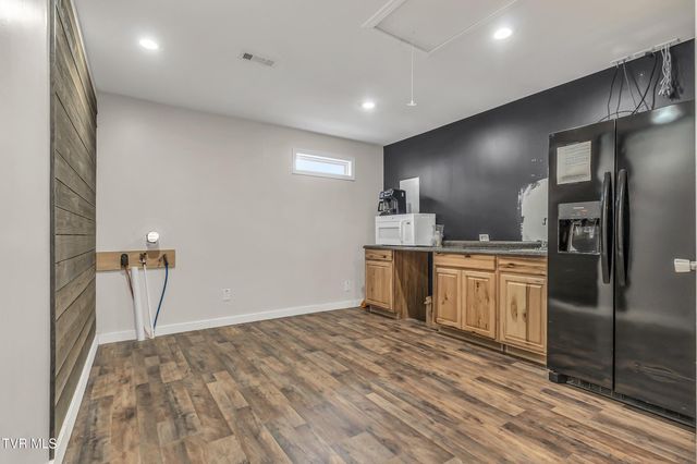 11 North 5th Street, Big Stone Gap, VA 24219