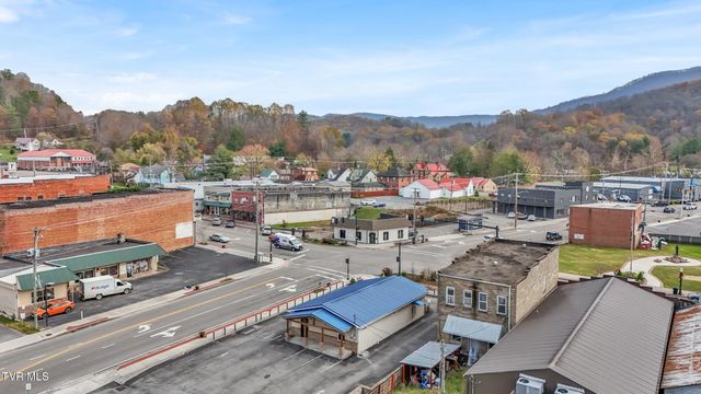 11 North 5th Street, Big Stone Gap, VA 24219