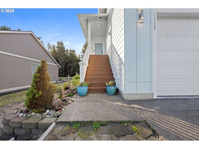 1110 194TH St, Long Beach, WA 98631