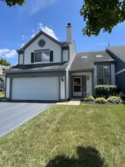 4440 LARKSPUR Lane, Lake In The Hills, IL 60156