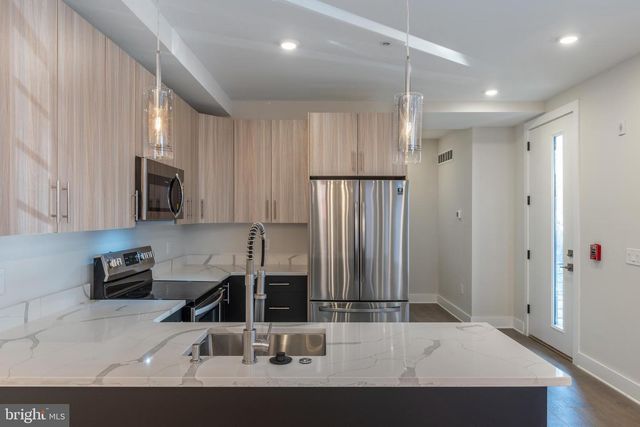 920 N 15TH ST, Philadelphia, PA 19130
